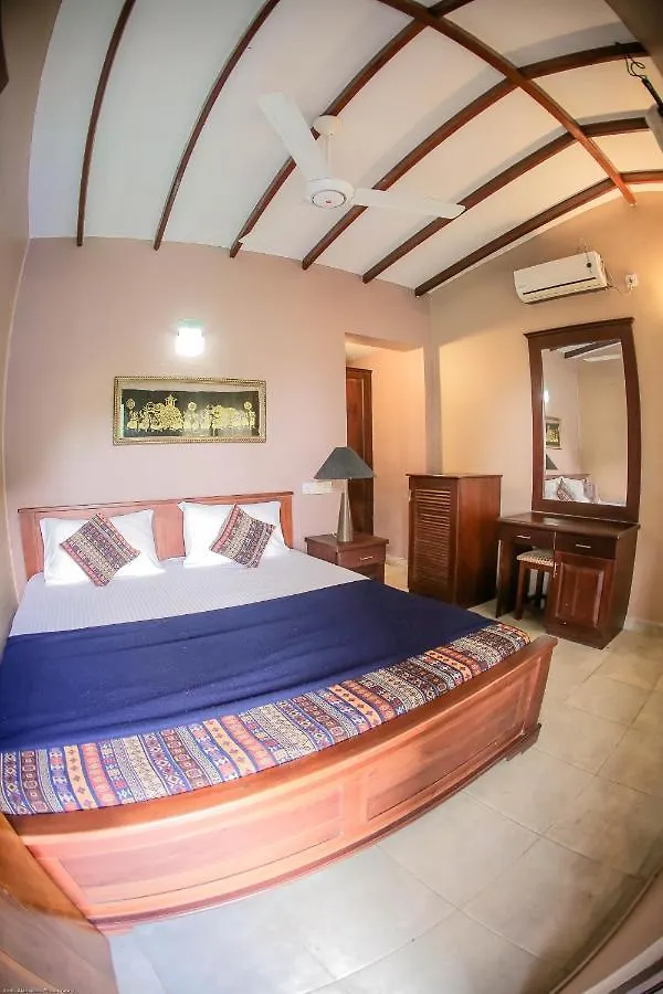 Funk Bunks - Mount View 0*, Kandy