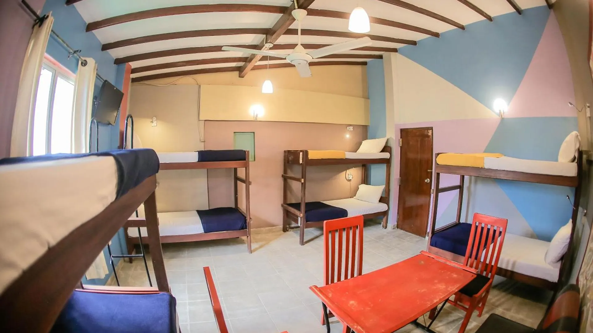 Funk Bunks - Mount View 0*, Kandy Sri Lanka