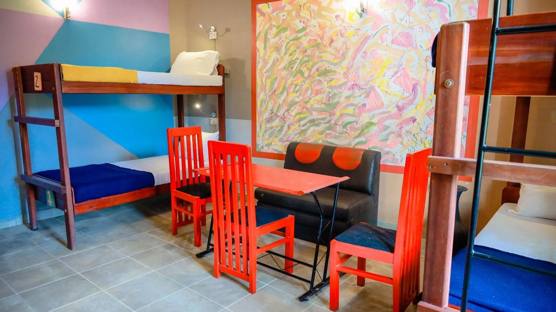 Hostel Funk Bunks - Mount View Sri Lanka